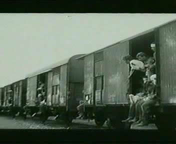 German wounded soldiers are escaping in disorder