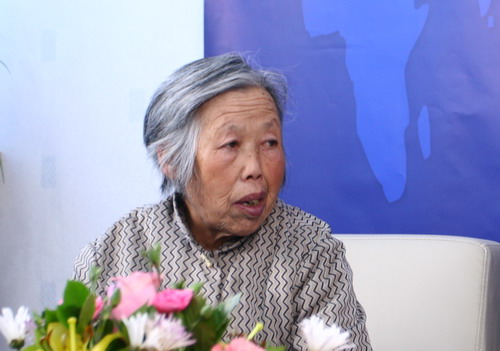 吴兰玉(七旬老太讲诚信,为还债拾荒九年)